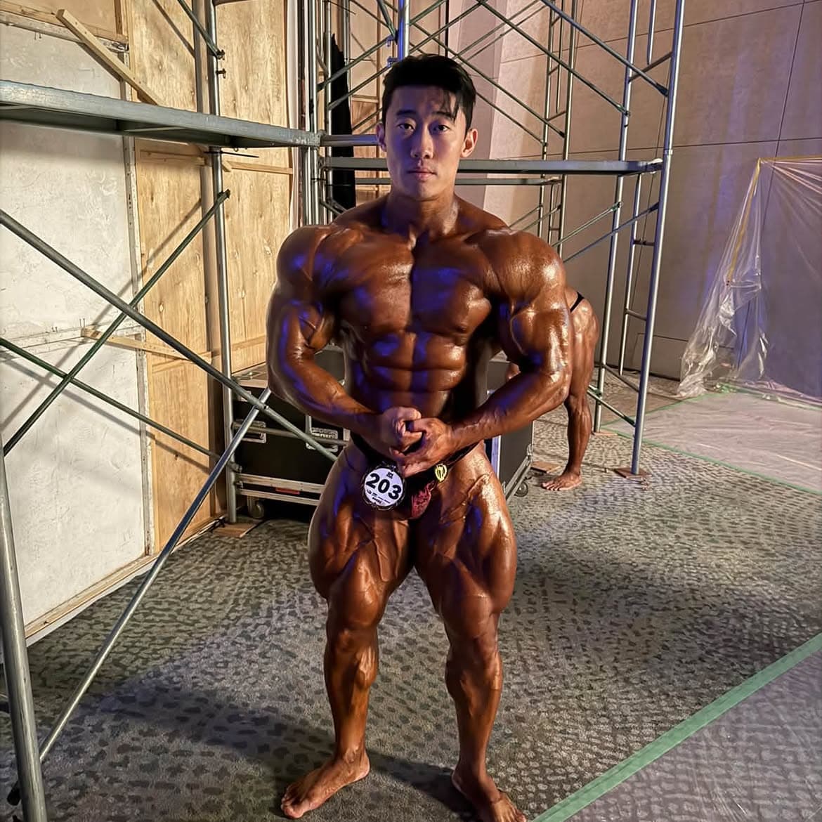 IFBB 프로 카드 반납 후 나바 우승한 김태양