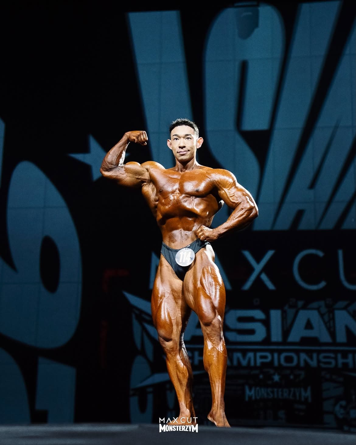 준규빌더 이준규 드디어 IFBB 프로 획득
