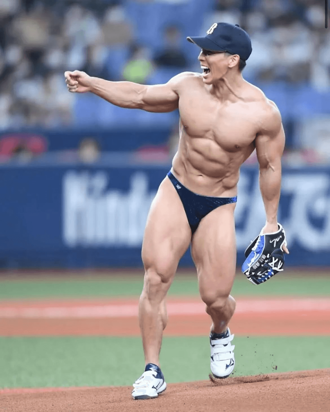 다시 화제되고 있는 일본 보디빌더 시구