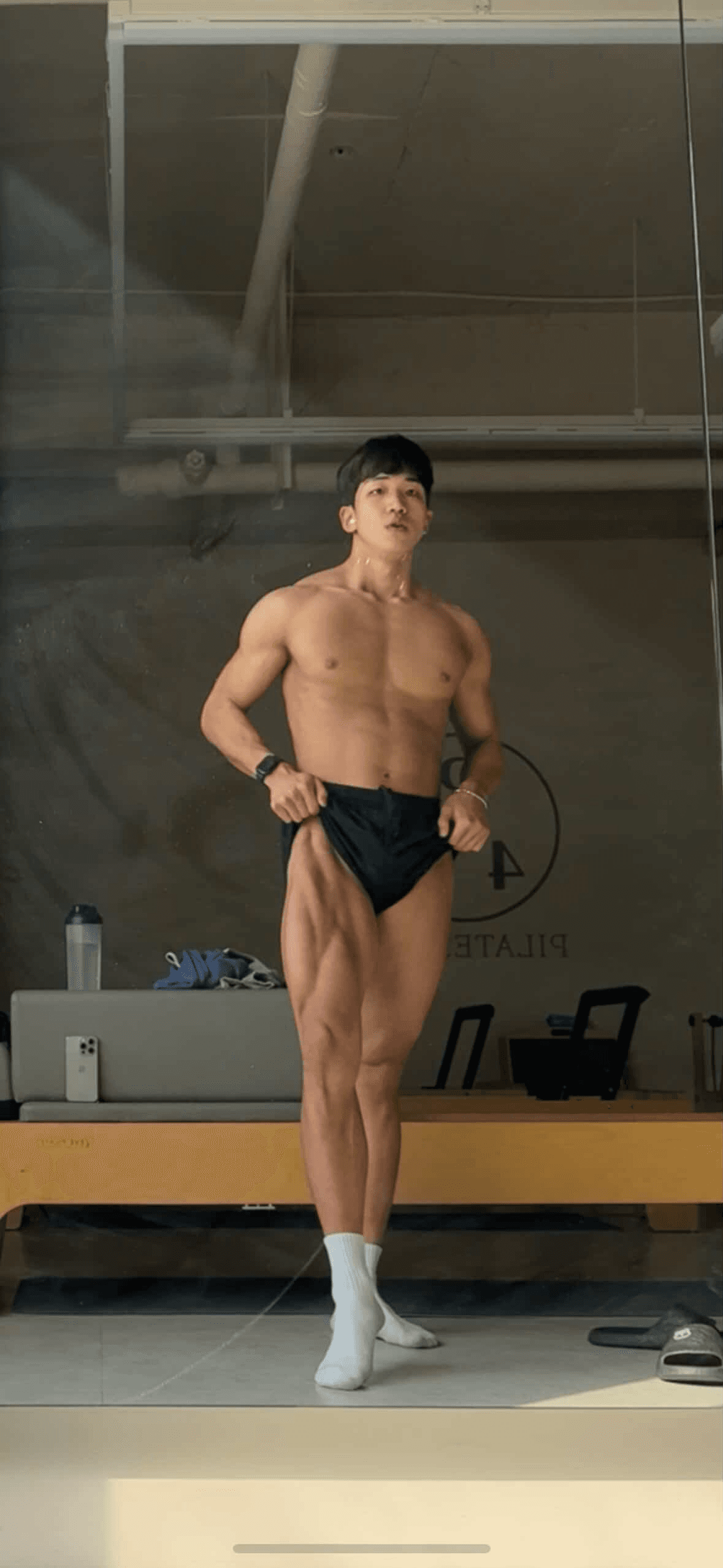 하체가 어마무시한 보디빌딩 2년차 07년생 이미지 4